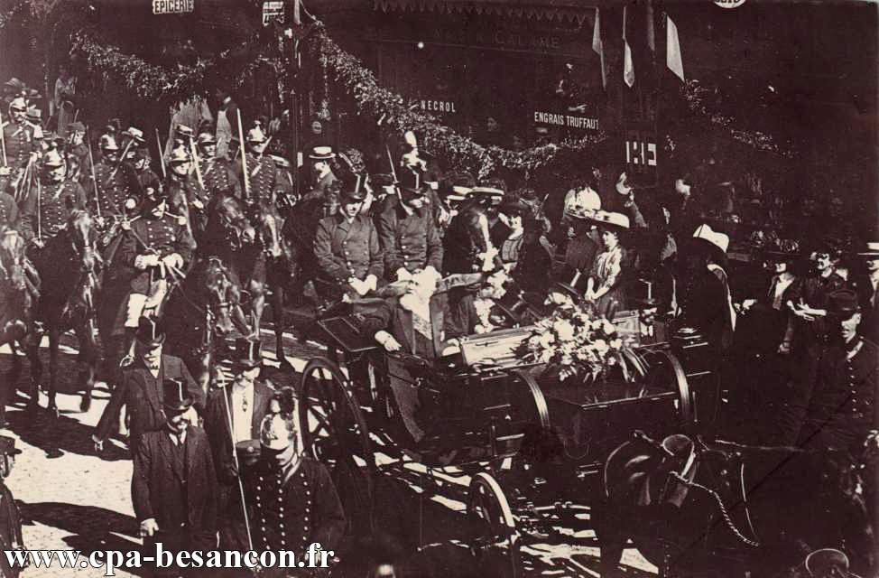 BESANÇON - 103 Grande rue - Arrivée du Président Fallières (9h du matin) - Août 1910